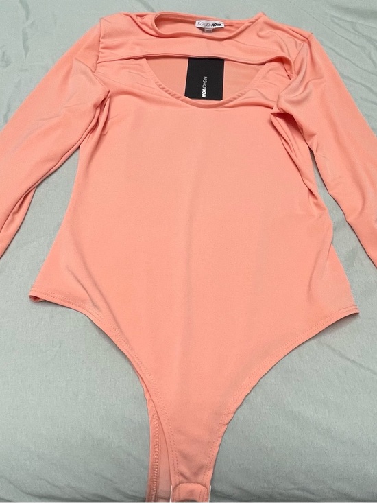 Fashion Nova Tops - Fashion Nova Peach Long-Sleeve Bodysuit